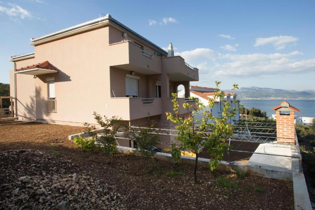 Apartments Panorama With Seasonal Pool Slatine Dış mekan fotoğraf