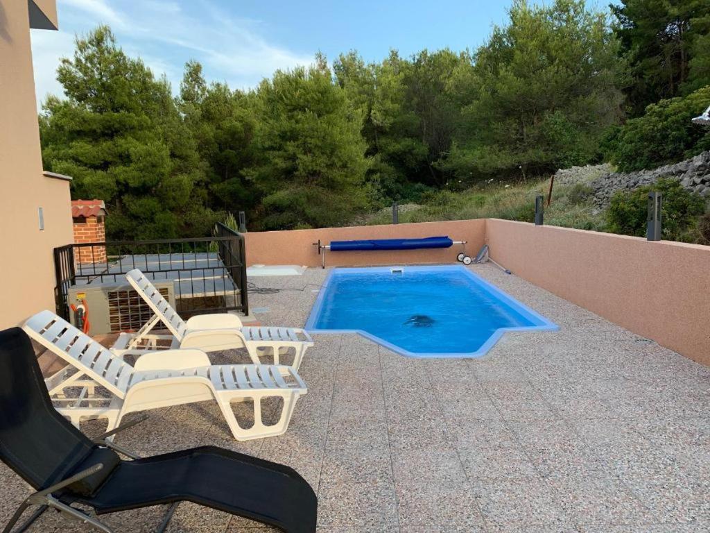 Apartments Panorama With Seasonal Pool Slatine Dış mekan fotoğraf